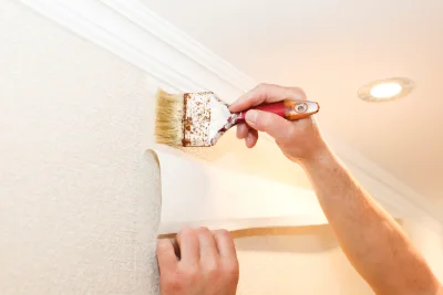 Pose de papier peint à Montgérain — revêtements muraux et toiles de verre